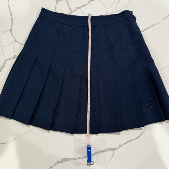 Vintage Reebok Navy Blue Pleated Tennis Prep Mini Skirt Retro Street Ware 80’s - Picture 5 of 5